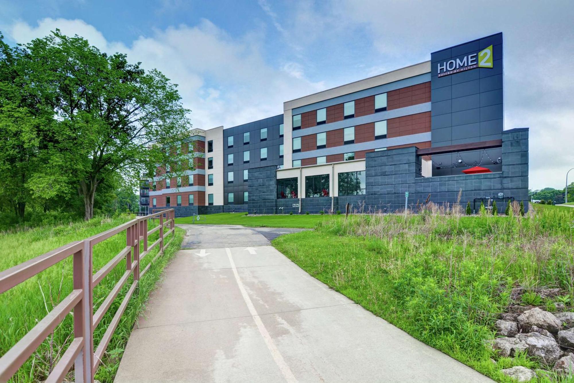 Home2 Suites By Hilton Rochester Mayo Clinic Area Exterior photo